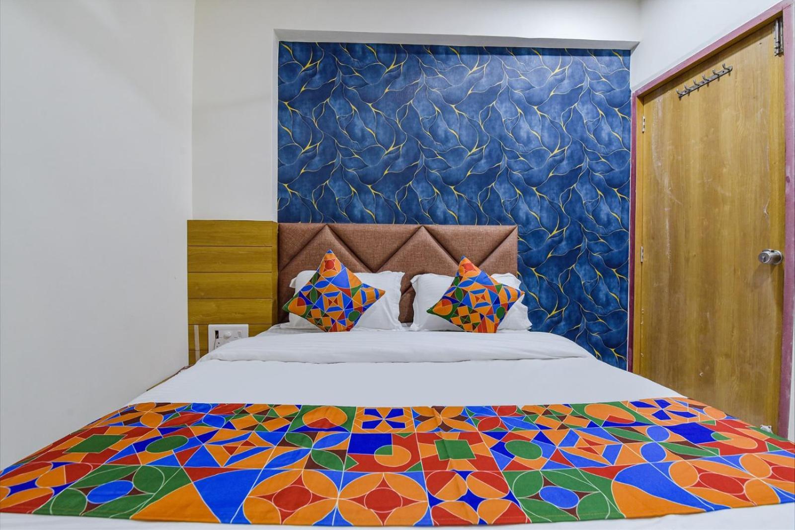 Hotel Green Tree Ahmedabad Exterior photo