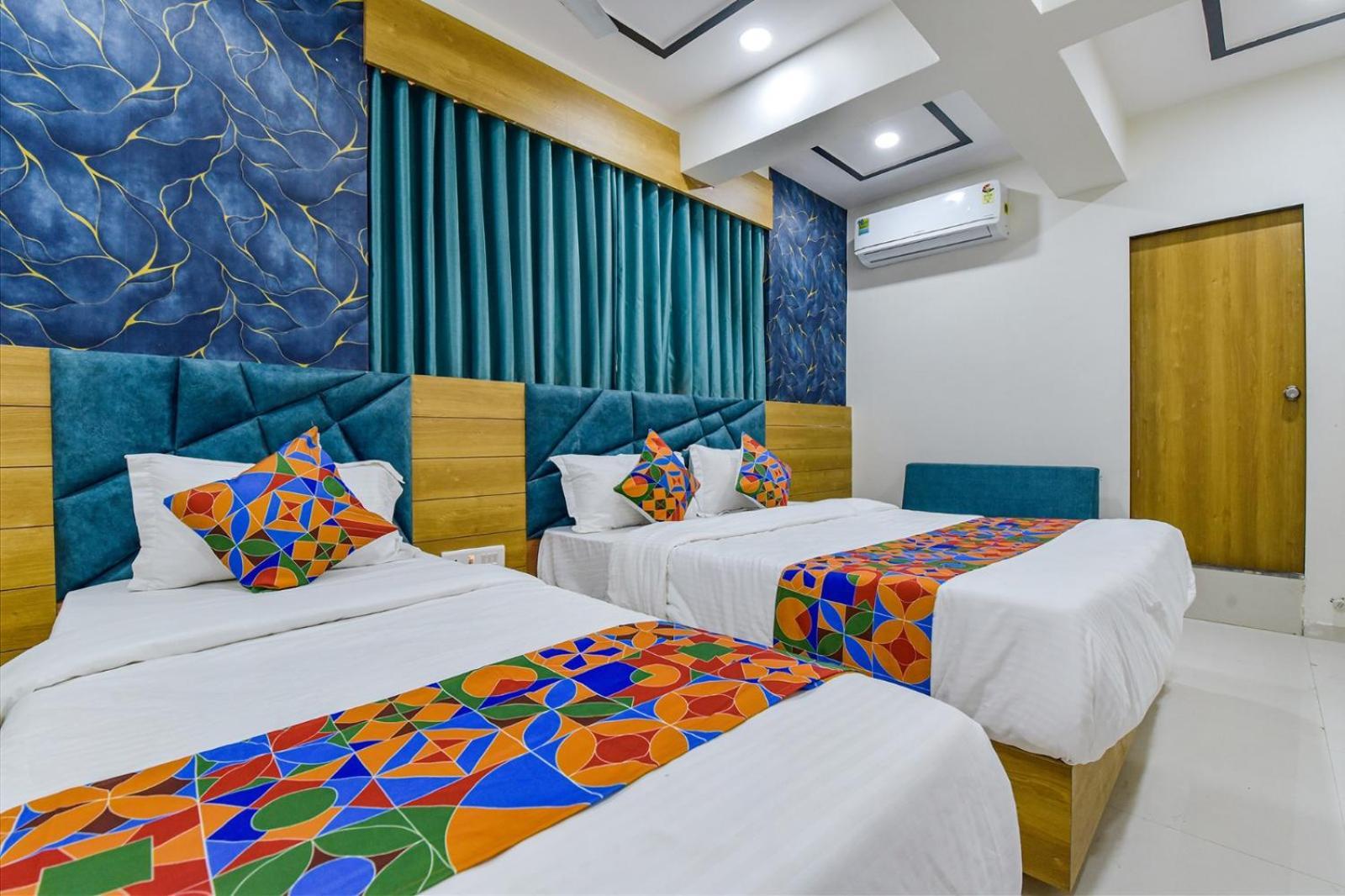 Hotel Green Tree Ahmedabad Exterior photo